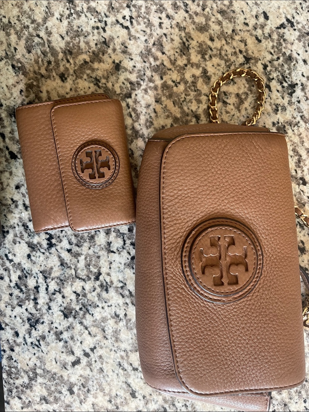 Tory Burch Tan Pebbled Leather Chain Crossbody Phone Bag with Card Wallet